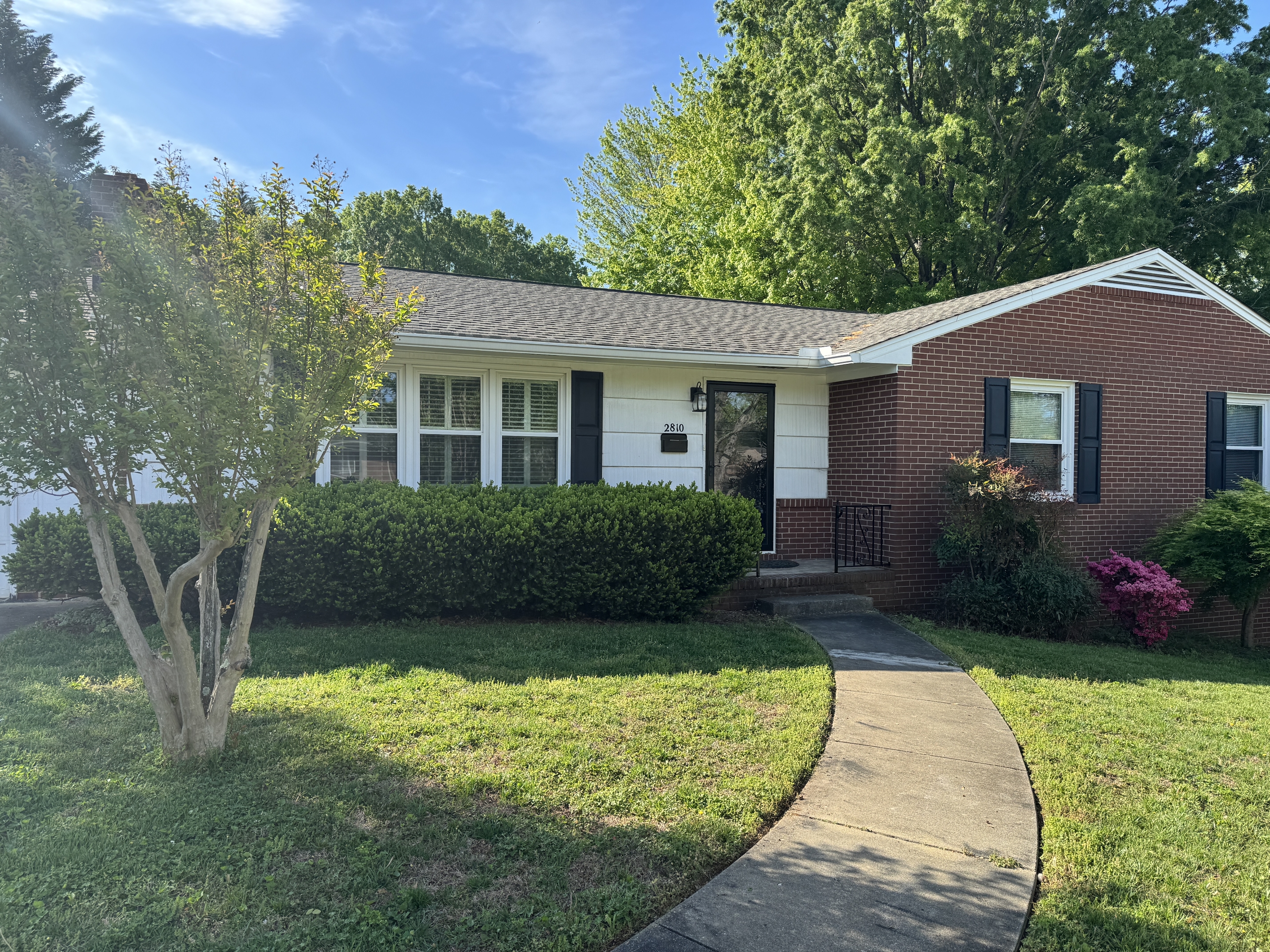 2810 Deerwood Drive
