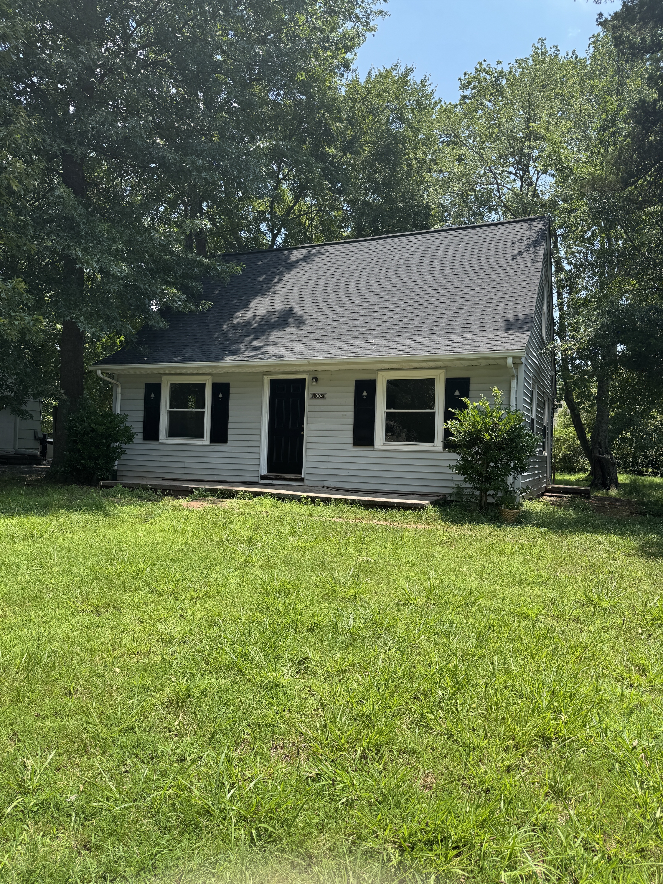 1004 Charles Street